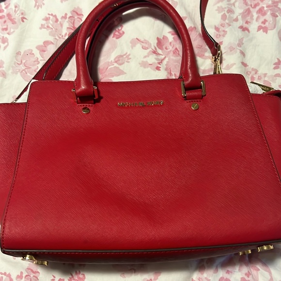 Red Michael Kors bag and wallet set - Picture 10 of 16